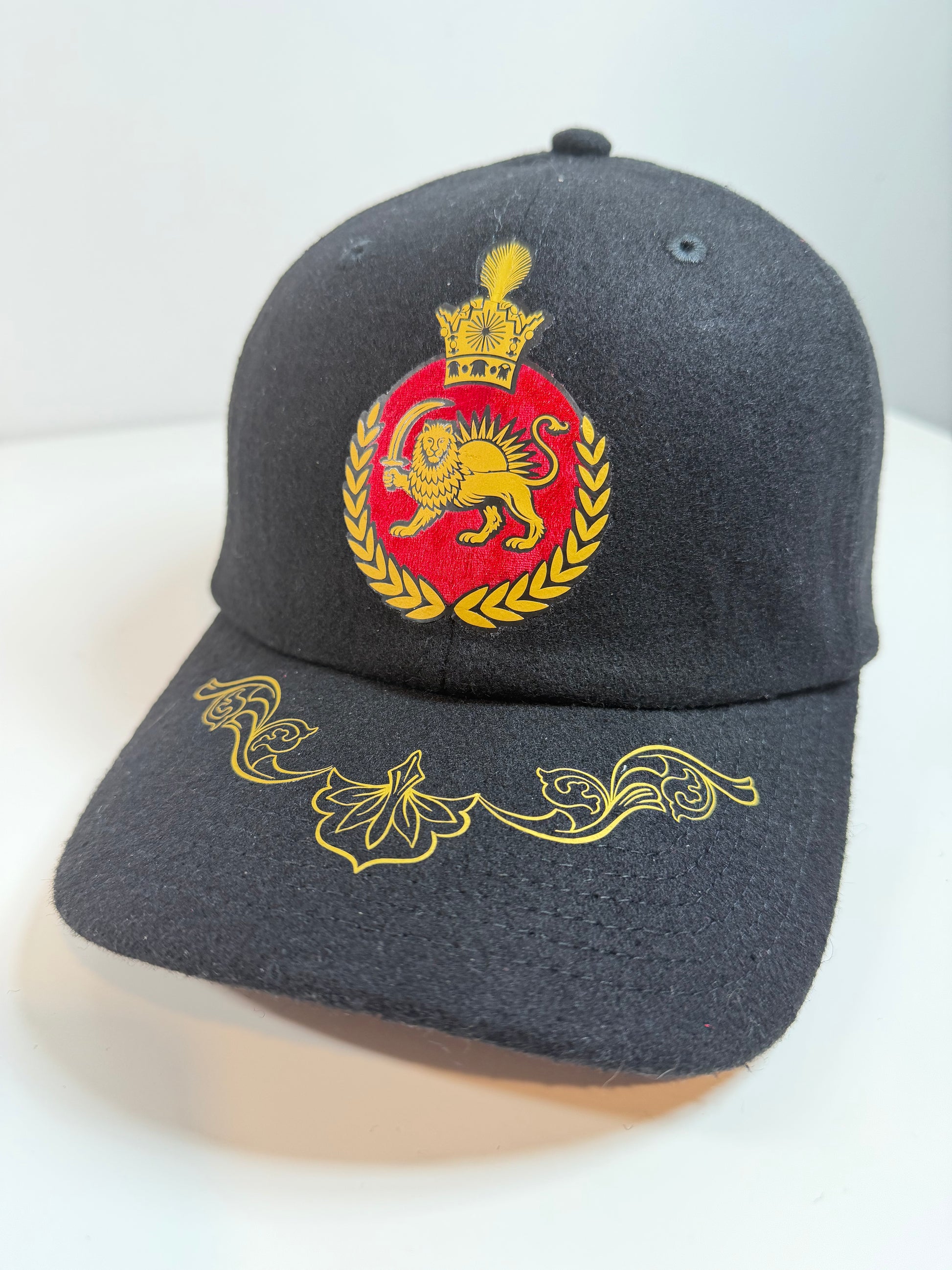 Iran Royal Lion Sun Red Velvet hat Unisex Baseball Caps
