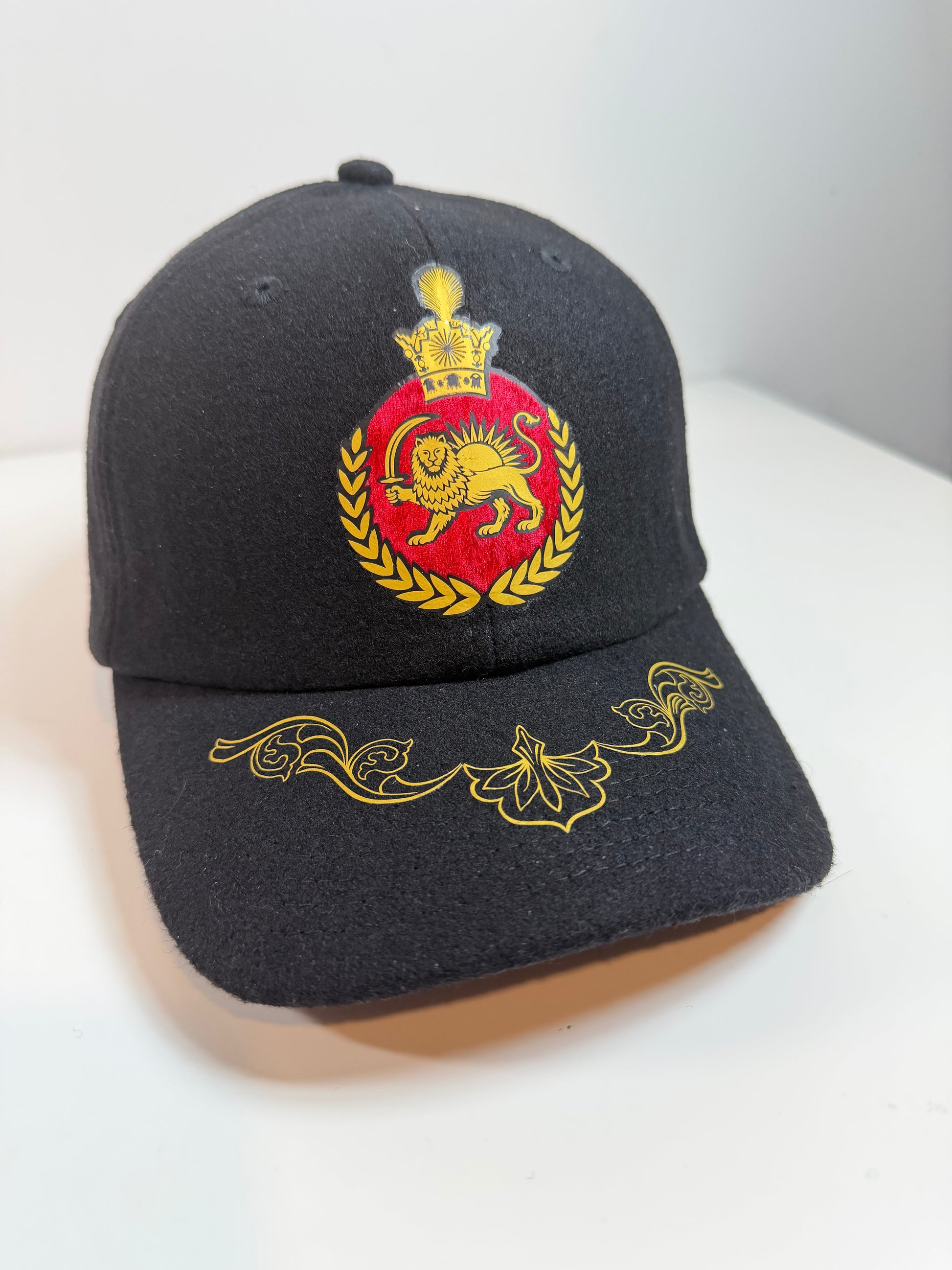 Iran Royal Lion Sun Red Velvet hat Unisex Baseball Caps